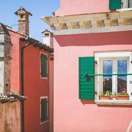 Central Sea View Daire